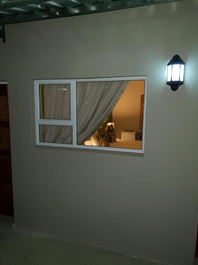 Poetry Guestrooms Vryburg 外观 照片